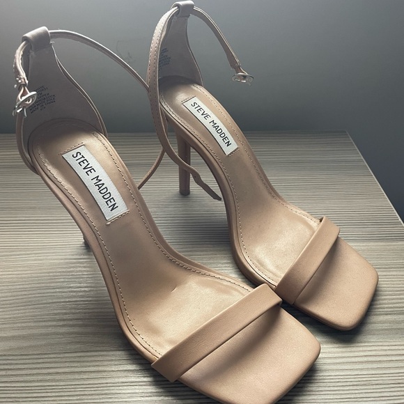 Steve Madden Tecy Stilettos - Picture 4 of 8